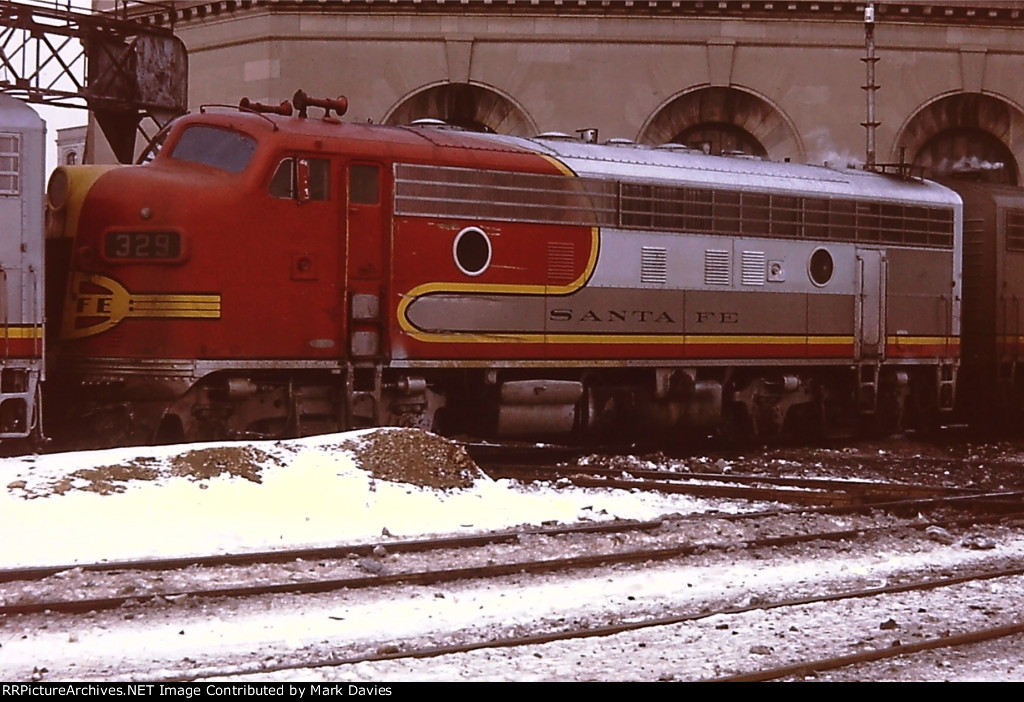 ATSF 329